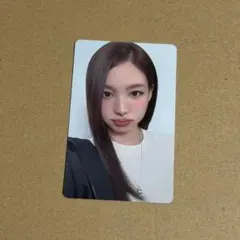 TWICE ナヨン 1万円購入トレカ THIS IS FOR - メルカリ