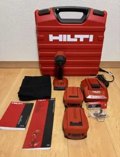 ヒルティの充電器 (ケース付き) L127651.jpg