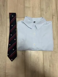 長袖シャツ　ネクタイ　水色