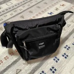 anello ブラック ショルダーバッグ