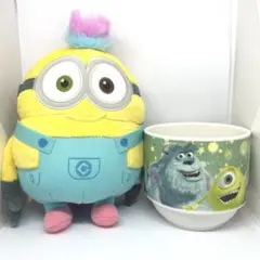 ミニオンのぬいぐるみ　モンスターズ・インクピクサーカップセット