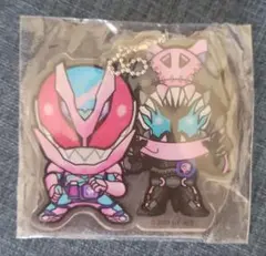仮面ライダーリバイス　アクリルキーホルダー