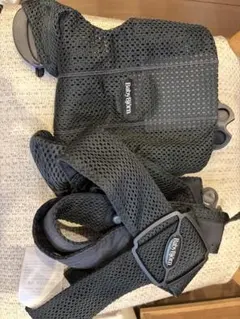 【値下げ済】BABYBJORN ベビーキャリア MINI メッシュ