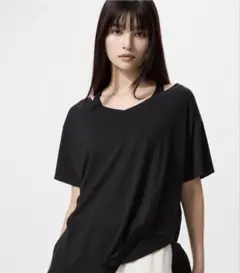 ユニクロエアリズムリラックスVネックブラック 半袖Tシャツ