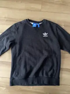 adidas ダークグレー スウェット