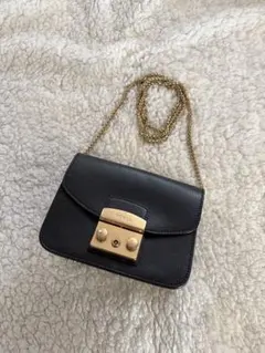 FURLA メトロポリス ショルダーバッグ ブラック　フラップのサムネイル