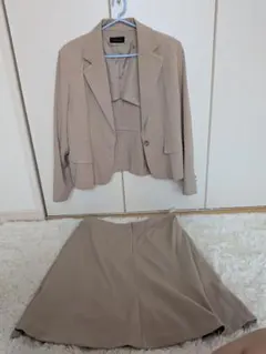 Eve's Temptation ベージュスーツセット