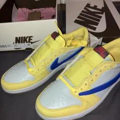 Travis Scott × Nike WMNS Air Jordan 1