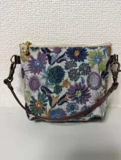 pjc　花園小花　ポーチ　小物入れ　本革ストラップ付き　ハンドメイド