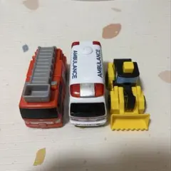 初めてトミカ 働く車 ミニカー 3台セット 消防車 救急車 ブルドーザー