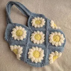 お花モチーフのミニバッグ　ハンドバッグ　かぎ針編み　ハンドメイド