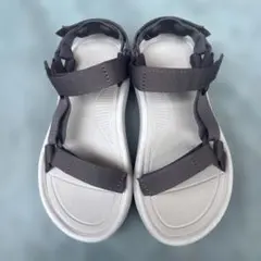 Item thumbnail for item c100d580-0082-468f-b25a-61ae4342c6dd