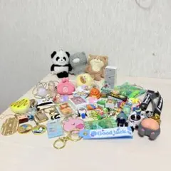 可愛い雑貨 大量まとめ売り 約50点 キーホルダー ガチャ ぬいぐるみ 福袋