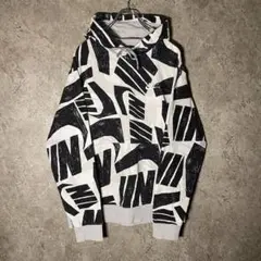 【美品】NIKE パーカー スウェット 総柄 スウォッシュ おしゃれデザイン
