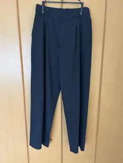 ユニクロ　タックワイドパンツ ネイビー　M