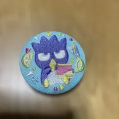 刺繍缶バッチ　サンリオ　バッドばつ丸　BU001