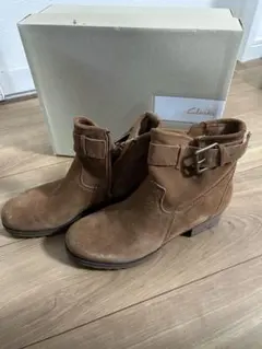 Clarks スエード アンクルブーツ ブラウン　クラークス　ショートブーツ
