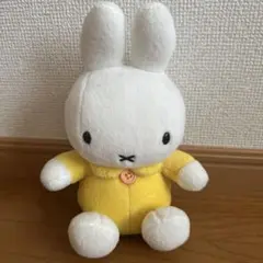ミッフィー　スタンダードM イエロー　ぬいぐるみ