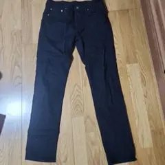 Levi's ブラックデニム スリムフィット