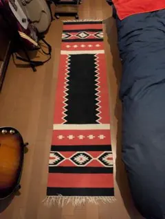 ネイティブ柄のラグ