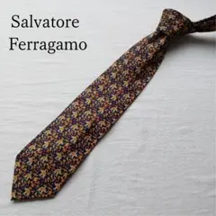 美品 サルヴァトーレフェラガモ ネクタイ 紺色 象 アニマル総柄 絹【n6984