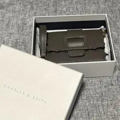 CHARLES & KEITH ショルダーバッグのサムネイル