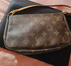 LOUIS VUITTONポシェットアクセソワールモノグラム