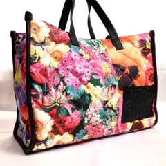 【未使用級】デシグアル　トートバッグ　キルティング　花柄　ワンショルダー　ロゴのサムネイル