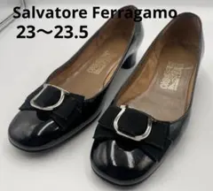 美品☆サルヴァトーレフェラガモ パンプス ガンチーニ エナメル 23ブラック
