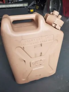 レア米軍放出品　未使用ウォータータンク ポリタンク ジェリカン 20L キャンプ レア米軍放出品 未使用ウォータータンク ポリタンク ジェリカン