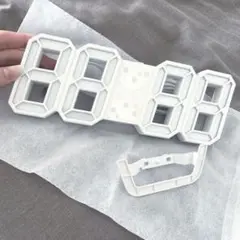 デジタル時計　LED ACアダプター付属