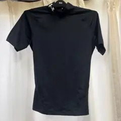 【アンダーアーマー】 ブラック アンダーシャツ 半袖 コンプレッションウェアＭ