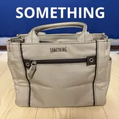 SOMETHING ベージュ トートバッグのサムネイル