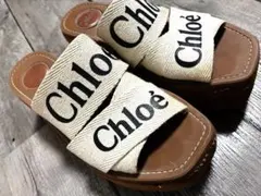 【最安値！】Chloé Woody フラットミュール ロゴ キャンバス サンダルのサムネイル