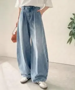 ライトブルーデニム ワイドレッグパンツ