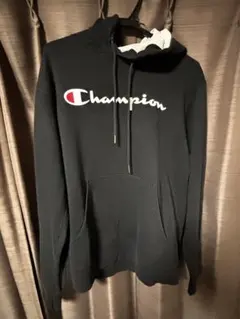 Champion 黒 フード付きパーカー