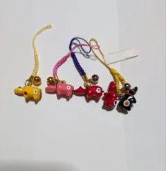 赤ベコ　ストラップ　4種まとめて