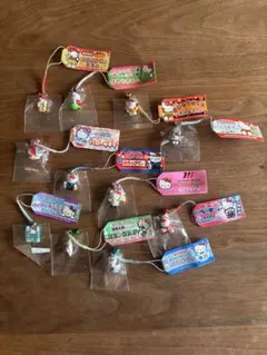 ご当地ハローキティ根付け　国内まとめ売り15点　おまけつき ご当地ハローキティ根付け 国内まとめ売り15点 おまけつき - メルカリ