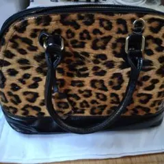 ヒョウ柄ハンドバッグ