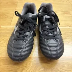 Mizuno サッカージュニア用スパイク　ブラック/グレーのサムネイル