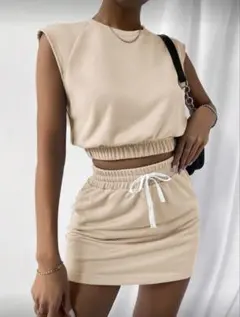 SHEIN スウェットセットアップ タイトフィット