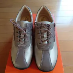 カジュアルシューズ ベージュ 合成皮革