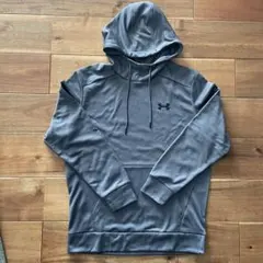 Under Armour グレー フード付き パーカー