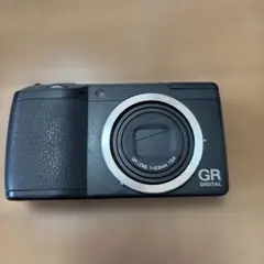 RICOH GR DIGITAL II デジタルカメラ　 初期型の方です