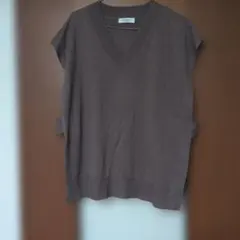 ブラウン Vネック ニットベスト