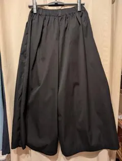 ブラック ワイドパンツ ポリエステル素材