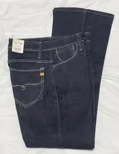 Item thumbnail for item 230f4032-129f-4b42-b676-8a0270a36750