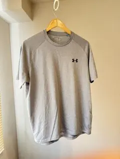 早い者勝ち‼️Under Armour THE TECH TEE グレー