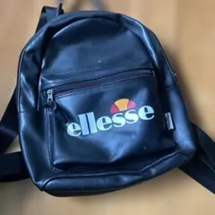 ellesse リュック ブラックのサムネイル
