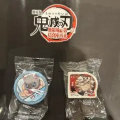 くら寿司　鬼滅の刃 無限城編 缶バッジ伊之助　消しゴム童磨　2個セット！